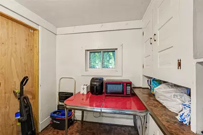 592 Hull St, Sharon, PA 16146 - Photo 11