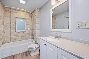 560 Sheridan St, Hermitage, PA 16148 - Photo 17