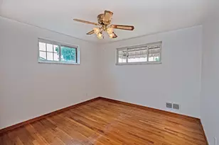 638 Elaine Dr, Pittsburgh, PA 15236 - Photo 7