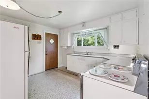 126 James St, Chippewa Township, PA 15010 - Photo 13