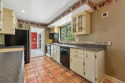 111 E Bruceton Rd, Pittsburgh, PA 15236 - Photo 15