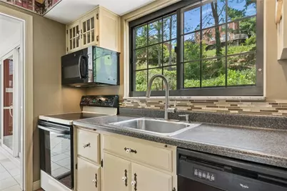 111 E Bruceton Rd, Pittsburgh, PA 15236 - Photo 17