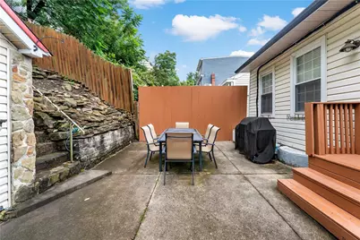 2736 Shelly St, Pittsburgh, PA 15203 - Photo 21