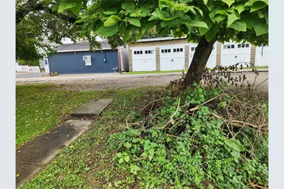 768 E High St, Franklin Township, PA 15370 - Photo 5