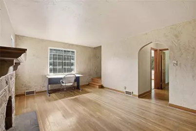 1039 Anderson Rd, Pittsburgh, PA 15209 - Photo 3