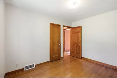1039 Anderson Rd, Pittsburgh, PA 15209 - Photo 11