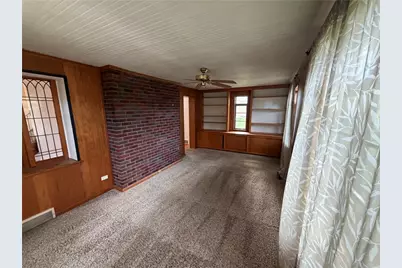 218 Jackson Circle, Ross Twp, PA 15229 - Photo 9