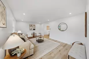 221 S Magnolia Dr, Pittsburgh, PA 15116 - Photo 25
