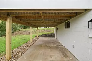 221 S Magnolia Dr, Pittsburgh, PA 15116 - Photo 23
