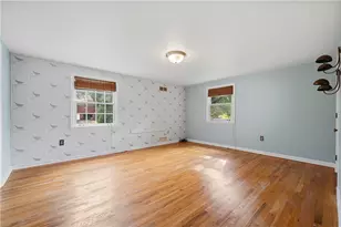1640 Pinetree Dr, Pittsburgh, PA 15241 - Photo 15