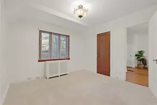 221 Lingrove Pl, Pittsburgh, PA 15208 - Photo 33