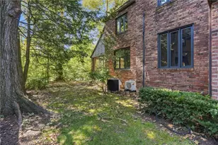 221 Lingrove Pl, Pittsburgh, PA 15208 - Photo 45