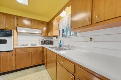 524 Decatur Ave, Pittsburgh, PA 15221 - Photo 13
