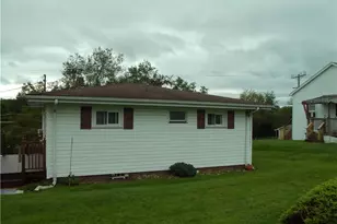 47 Cherry Ave, Mt Pleasant Boro, PA 15666 - Photo 23