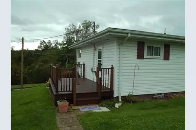 47 Cherry Avenue, Mt Pleasant Boro, PA 15666 - Photo 3