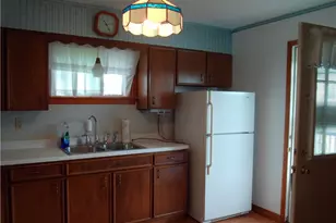 47 Cherry Ave, Mt Pleasant Boro, PA 15666 - Photo 7