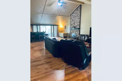 364 Valencia Rd, Forward Township, PA 16033 - Photo 5