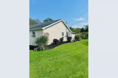 364 Valencia Rd, Forward Township, PA 16033 - Photo 3