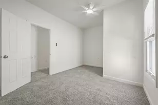 203 Walter St, Pittsburgh, PA 15210 - Photo 15