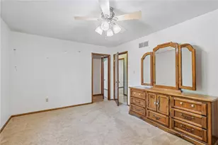 127 Lakeview St, North Beaver Township, PA 16112 - Photo 31