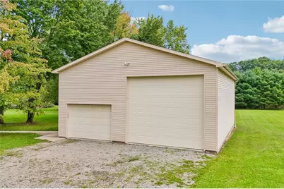 127 Lakeview Street, North Beaver Township, PA 16112 - Photo 3