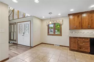 127 Lakeview St, North Beaver Township, PA 16112 - Photo 9