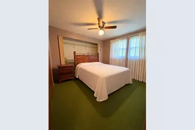 856 Mount Hood Dr, Pittsburgh, PA 15239 - Photo 11