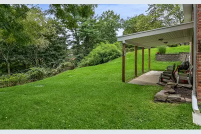 120 Ambleside Drive, Ross Twp, PA 15237 - Photo 27