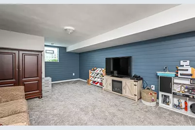 120 Ambleside Drive, Ross Twp, PA 15237 - Photo 21