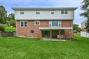 120 Ambleside Dr, Ross Twp, PA 15237 - Photo 25