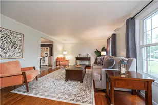 1046 Centergate Dr, Bethel Park, PA 15102 - Photo 5