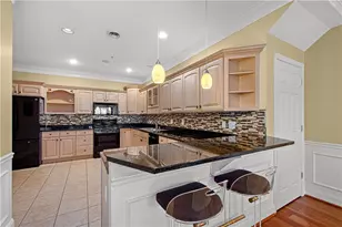 209 Village Green Dr, Peters Township, PA 15317 - Photo 9