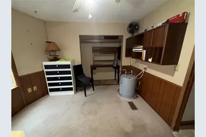 216 Lakeview Cir, Middlesex Township, PA 16059 - Photo 11