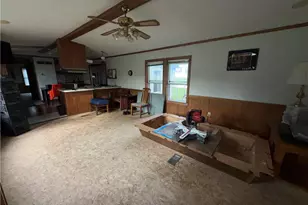 216 Lakeview Cir, Middlesex Township, PA 16059 - Photo 3