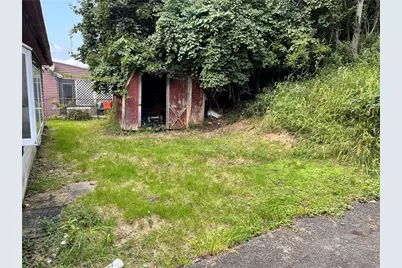 412 W Carter Dr, North Versailles, PA 15137 - Photo 3