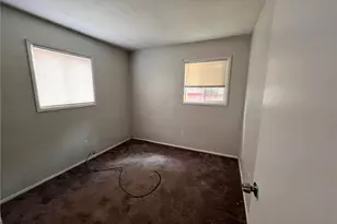 412 W Carter Dr, North Versailles, PA 15137 - Photo 11