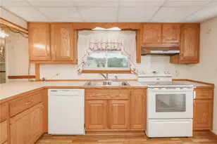 3243 Benshoff Hill Rd, Johnstown, PA 15909 - Photo 11