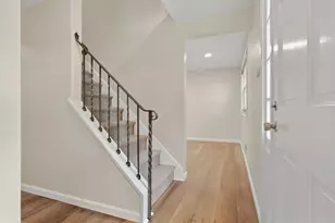 2331 Cassidy Dr, Bethel Park, PA 15102 - Photo 5