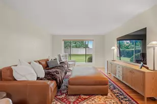 2331 Cassidy Dr, Bethel Park, PA 15102 - Photo 7