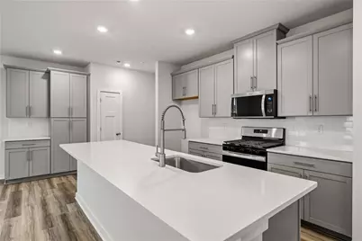 1015 Darcy Drive, Valencia, PA 16059 - Photo 5
