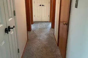 107 Oakwood Dr, Middlesex Township, PA 16059 - Photo 9