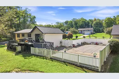 725 Niagara Trl, Coolspring Township, PA 16137 - Photo 11