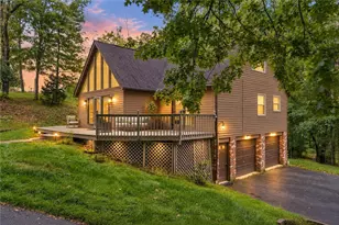 4819 Country Ln, Hampton, PA 15044 - Photo 1
