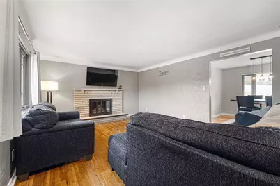 425 Brierly Ln, Munhall, PA 15120 - Photo 9