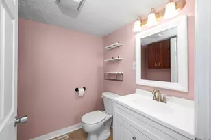 130 E Garfield Ave, New Castle, PA 16105 - Photo 17
