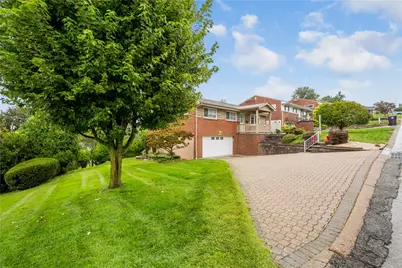 153 Woodhall Dr, Pittsburgh, PA 15236 - Photo 3