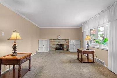 153 Woodhall Dr, Pittsburgh, PA 15236 - Photo 7