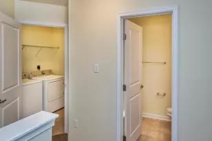 261 Broadstone Dr, Adams Township, PA 16046 - Photo 13
