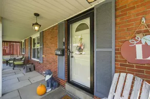 221 Orchard Spring Rd, Scott Township, PA 15220 - Photo 3