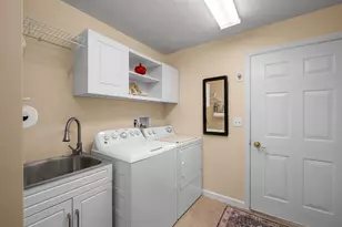 242 Adams Pointe Blvd, Adams Township, PA 16046 - Photo 23